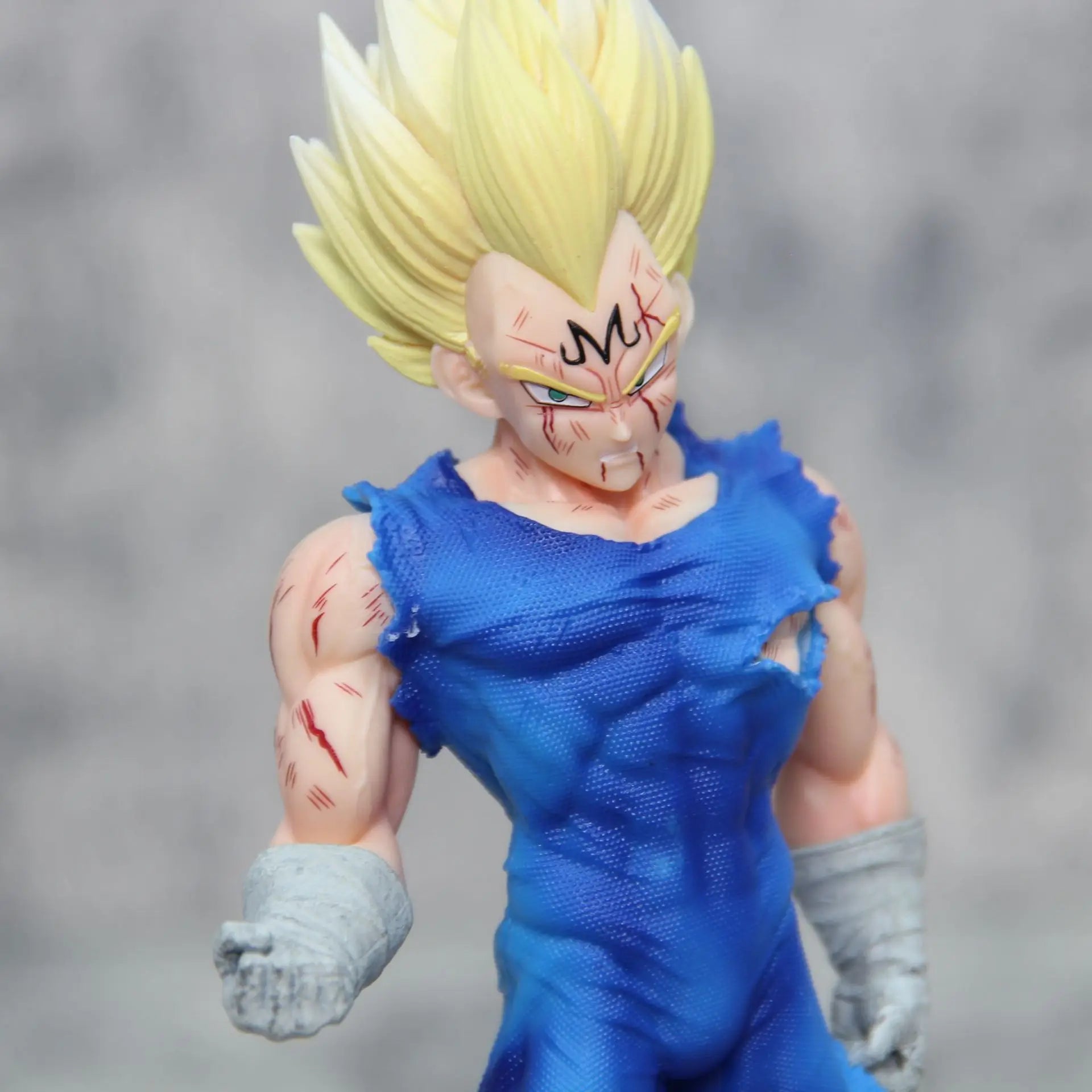20CM-DRAGON BALL Vegeta Figurine