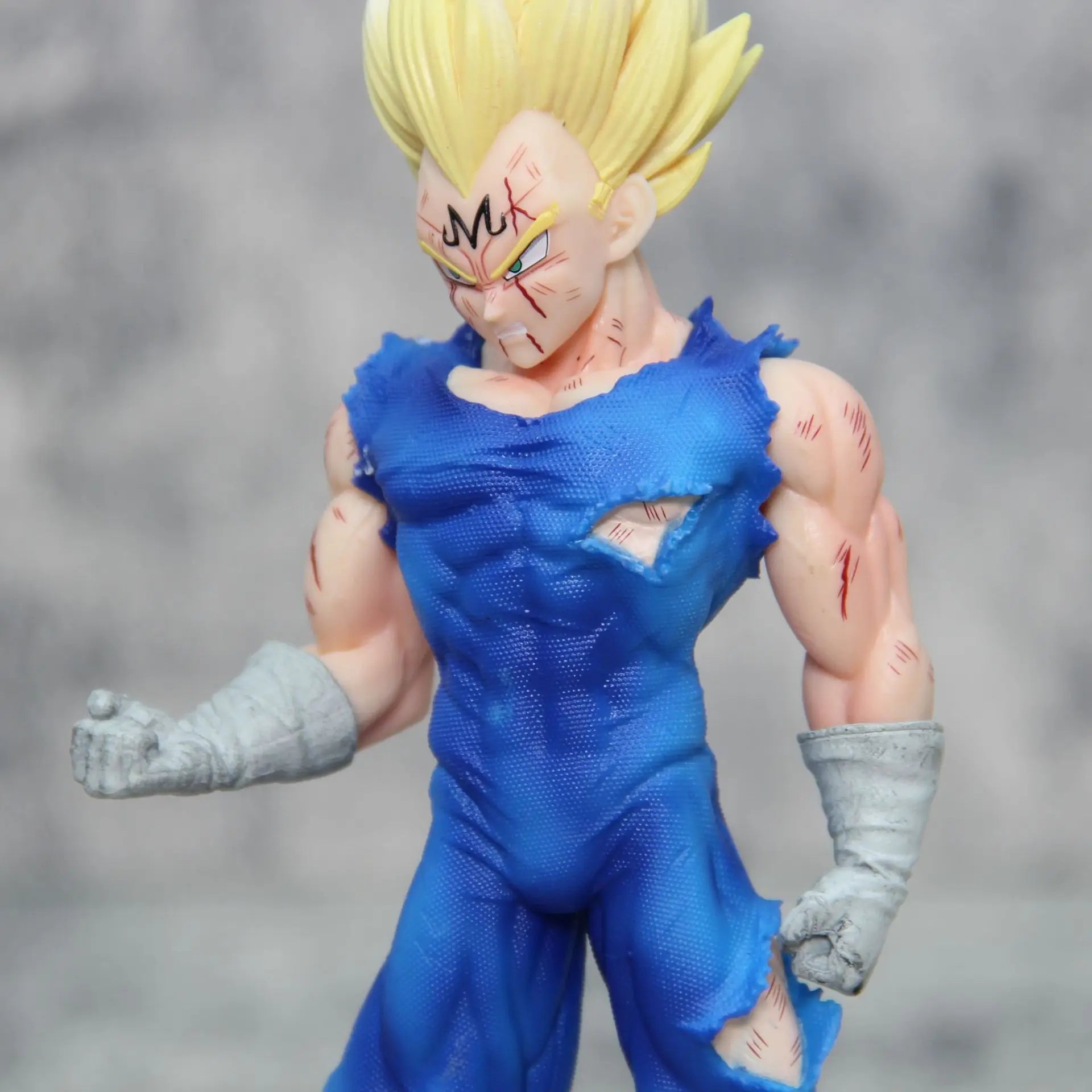 20CM-DRAGON BALL Vegeta Figurine